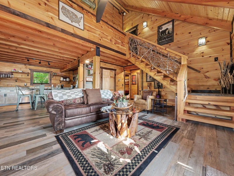 1448 Red Cedar Ln, Sevierville, TN 37876