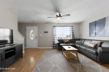 1448 William Holt Blvd, Sevierville, TN 37862