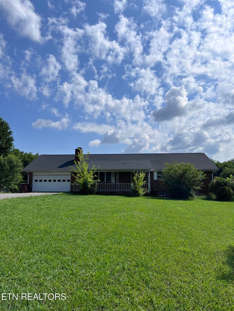 14481448B Louisville Rd, Alcoa, TN 37701