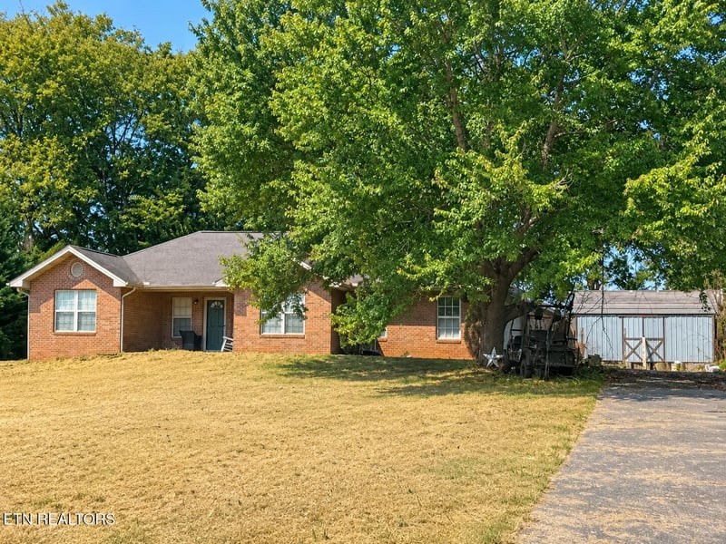 1449 Double D Dr, Sevierville, TN 37876