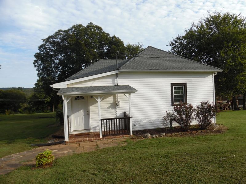 14499 Martel Rd, Lenoir City, TN 37772