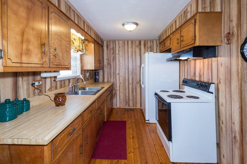 145 County Road 510, Englewood, TN 37329