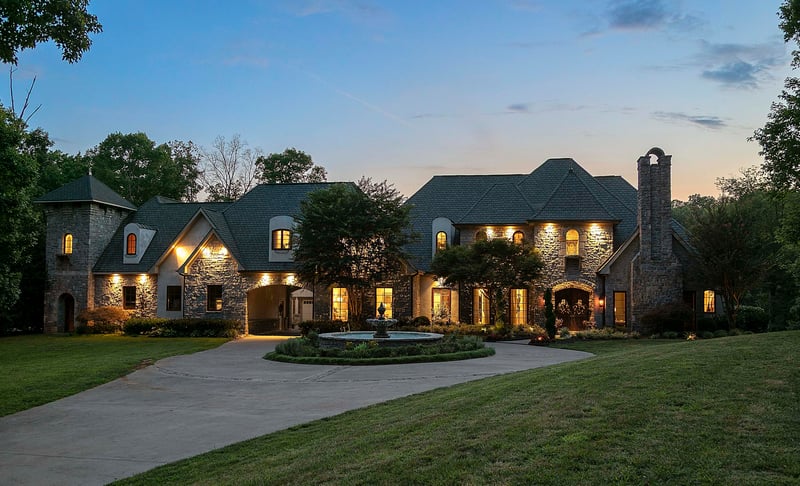 145 Deerfield Ln, Lenoir City, TN 37772