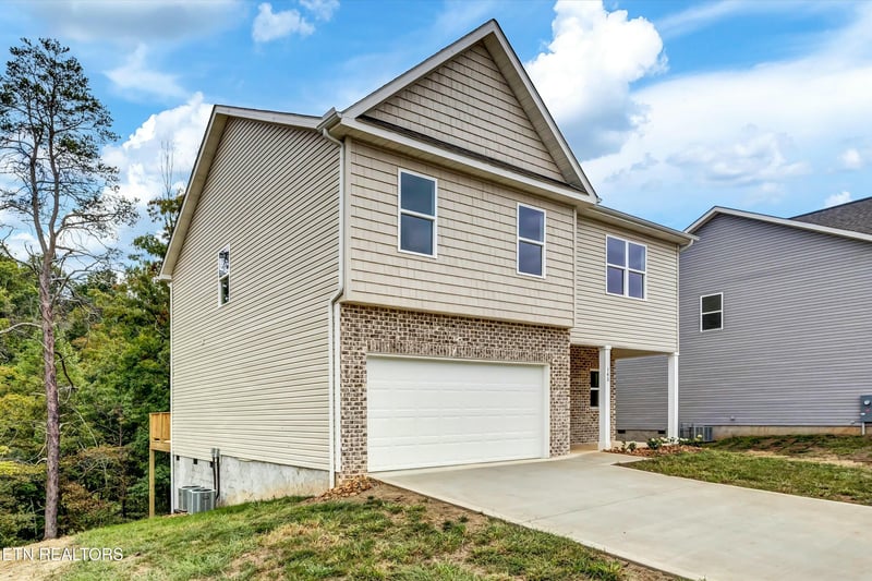 145 Eleanor Davis Dr, Maryville, TN 37804