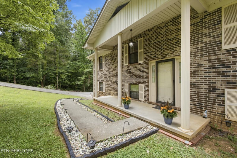 145 Green Hill Dr, Vonore, TN 37885