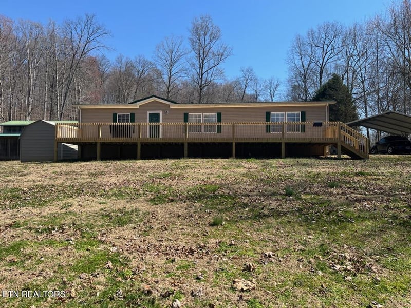 145 Liles Ln, Rocky Top, TN 37769