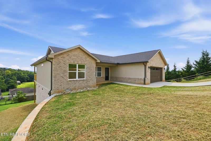 145 Middle Glen Rd, Maynardville, TN 37807