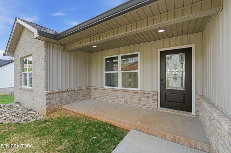 145 Middle Glen Rd, Maynardville, TN 37807