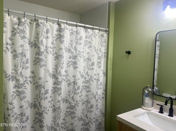 145 Moytoy Rd #103, Crab Orchard, TN 37723