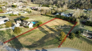145 Old Farm Rd, Lenoir City, TN 37771