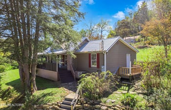 145 Shady Grove Rd, Lancing, TN 37770