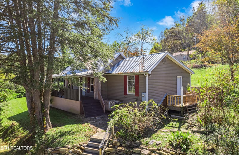 145 Shady Grove Rd, Lancing, TN 37770
