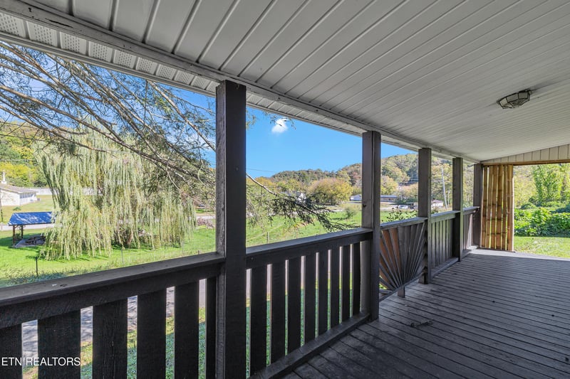 145 Shady Grove Rd, Lancing, TN 37770