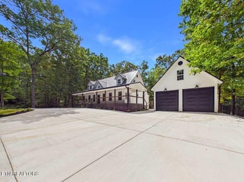 145 Shaw Rd, Tellico Plains, TN 37385