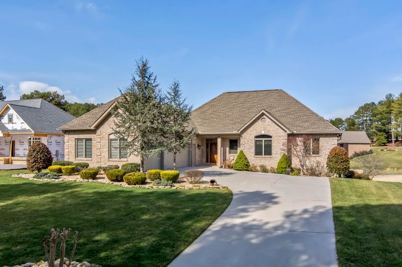 145 Tahlequah Ln, Loudon, TN 37774