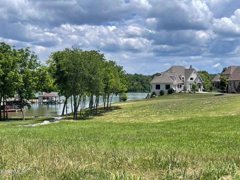 145 Towhee Dr, Vonore, TN 37885