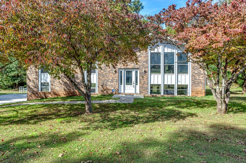 145 Vanderview Dr, Seymour, TN 37865