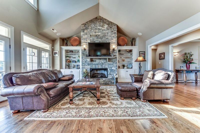 145 Volunteer Ln, Vonore, TN 37885