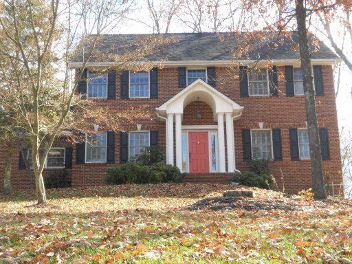 145 Whippoorwill Dr, Oak Ridge, TN 37830