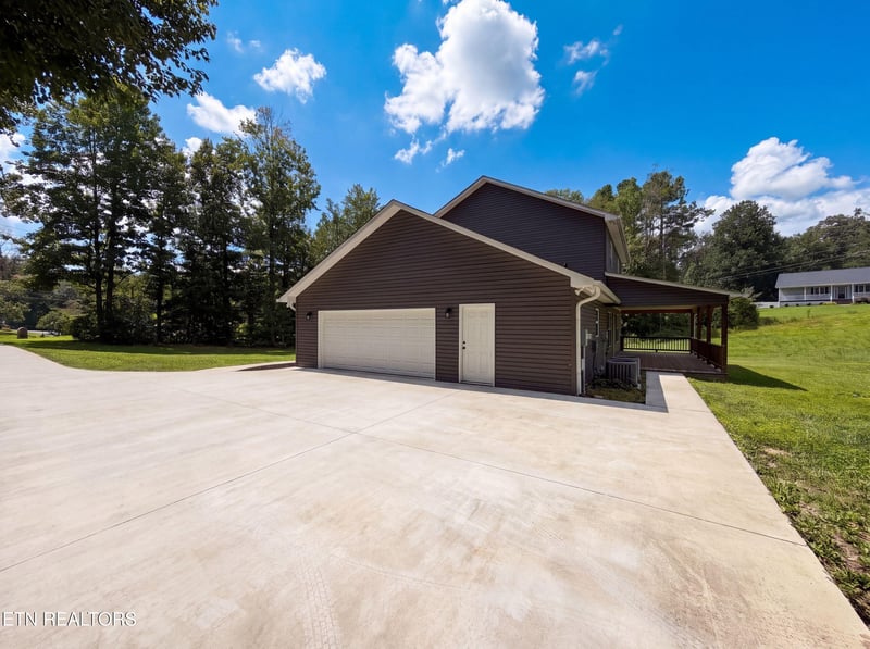 1452 Kingston Hwy, Kingston, TN 37763