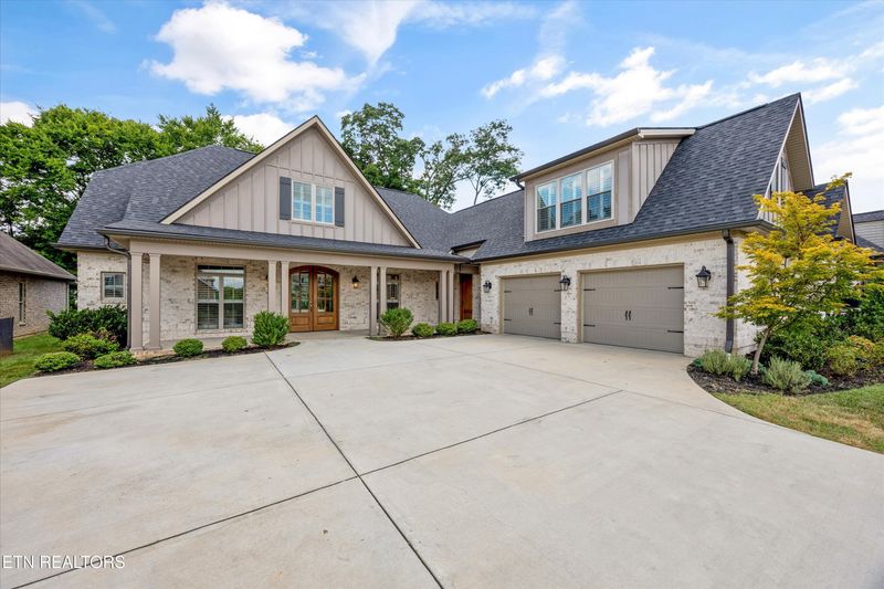 1452 Turning Leaf Ln, Knoxville, TN 37922