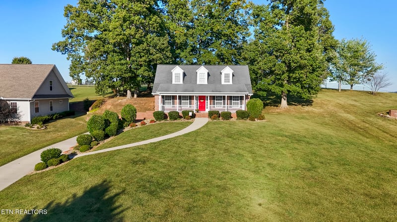 1452 Windfield Dr, Morristown, TN 37813