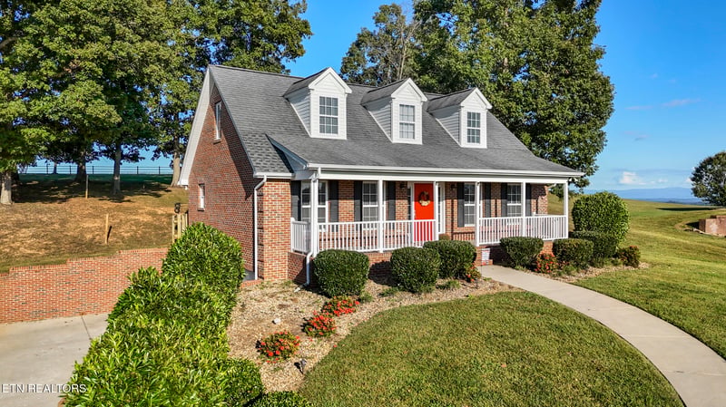 1452 Windfield Dr, Morristown, TN 37813