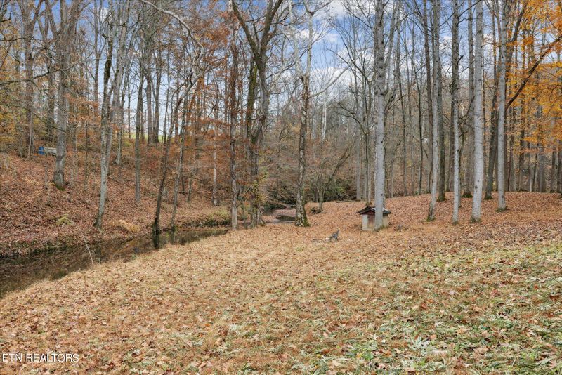1453 Offutt Rd, Clinton, TN 37716