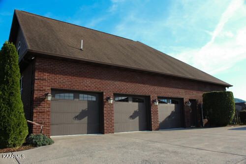 1453 Sugarland Cir, Sevierville, TN 37862