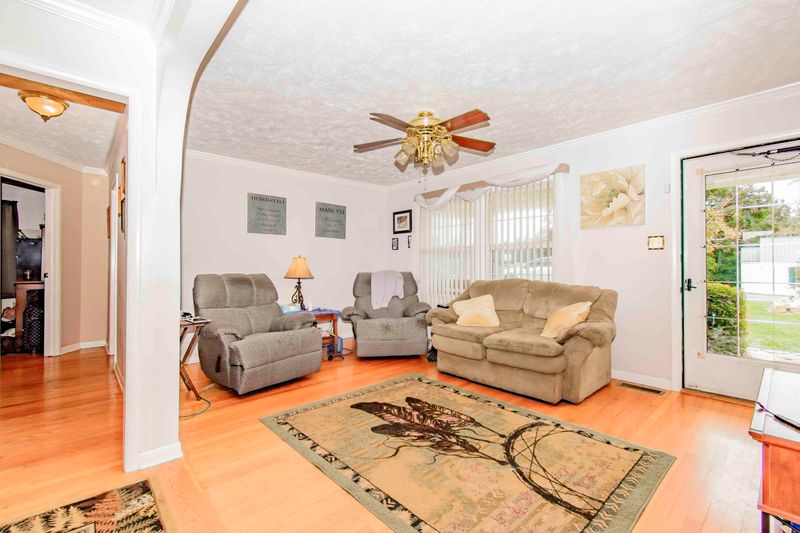 1456 De Vault St, Morristown, TN 37814