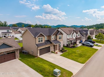 1458 Dream Catcher Dr, Knoxville, TN 37920