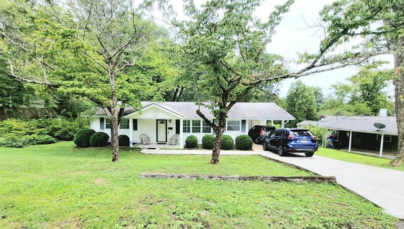 146 Beverly Cir, Oak Ridge, TN 37830