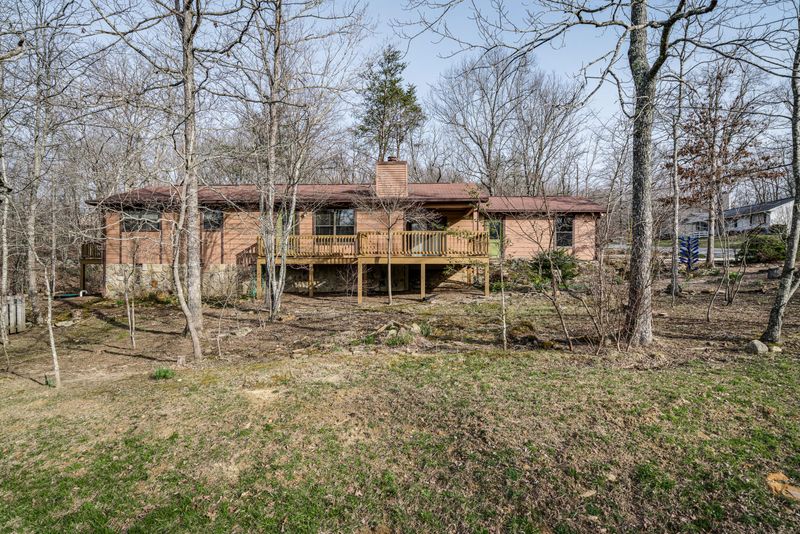 146 Fairhaven Dr, Crossville, TN 38558