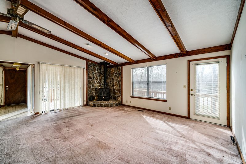 146 Fairhaven Dr, Crossville, TN 38558