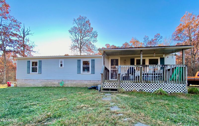 146 George Branch Dr, Monterey, TN 38574