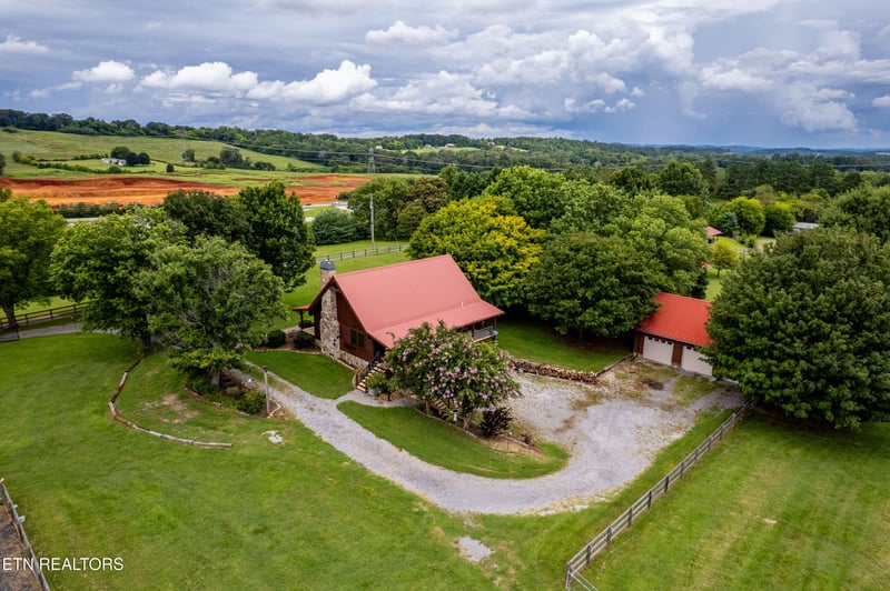 146 Nelson Way, Friendsville, TN 37737