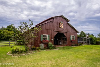146 Nelson Way, Friendsville, TN 37737