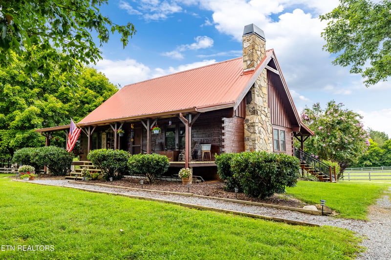 146 Nelson Way, Friendsville, TN 37737