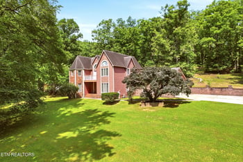 146 Peach Tree Cir, Wartburg, TN 37887