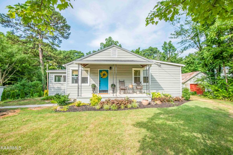 146 Pine Ridge Rd, Harriman, TN 37748