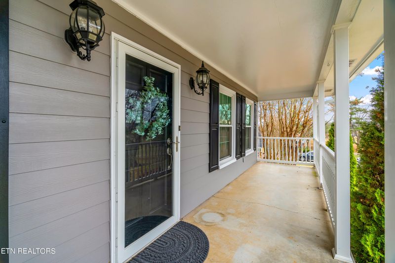 146 Schettler Dr, Sweetwater, TN 37874