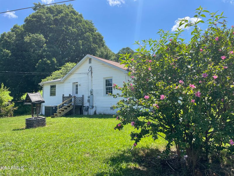 146 Shubert St, Loudon, TN 37774