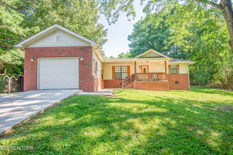 146 Wright Dr, Helenwood, TN 37755