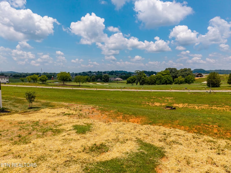 1462 Black Bear Cir, Loudon, TN 37774