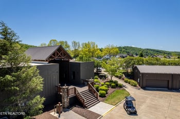 1462 Black Bear Cir, Loudon, TN 37774