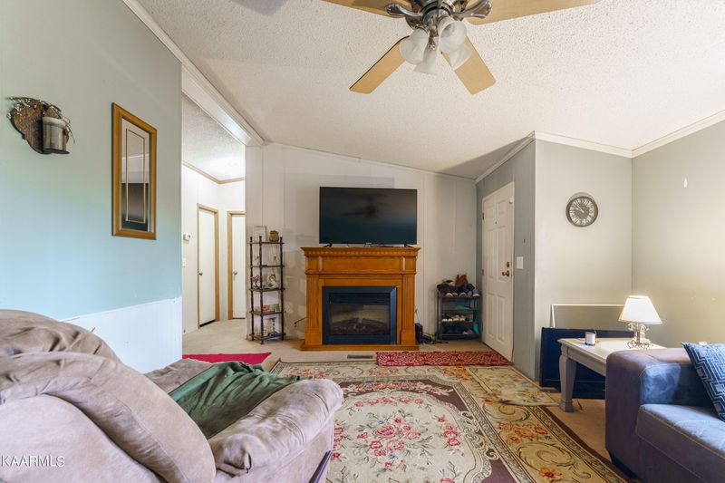 1464 Black Oak Dr, Sevierville, TN 37876
