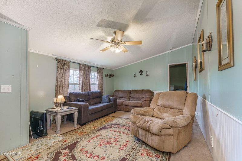 1464 Black Oak Dr, Sevierville, TN 37876