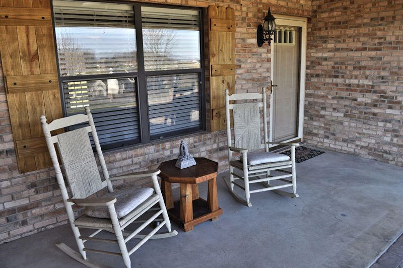 1465 Double D Dr, Sevierville, TN 37876