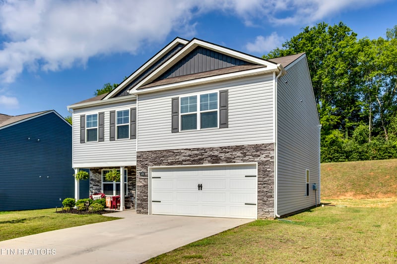1466 Housley Dr, Athens, TN 37303