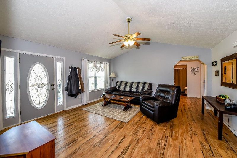 1466 Jasmine Tr, Sevierville, TN 37862